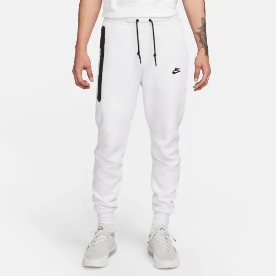 Костюм Nike Sportswear Tech Fleece Windrunner FB7921-051_FB8002-051