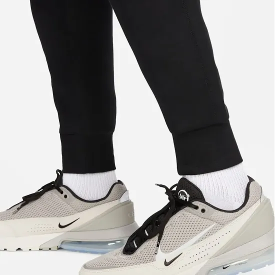 Костюм Nike Sportswear Tech Fleece Windrunner FB7921-060_FB8002-010