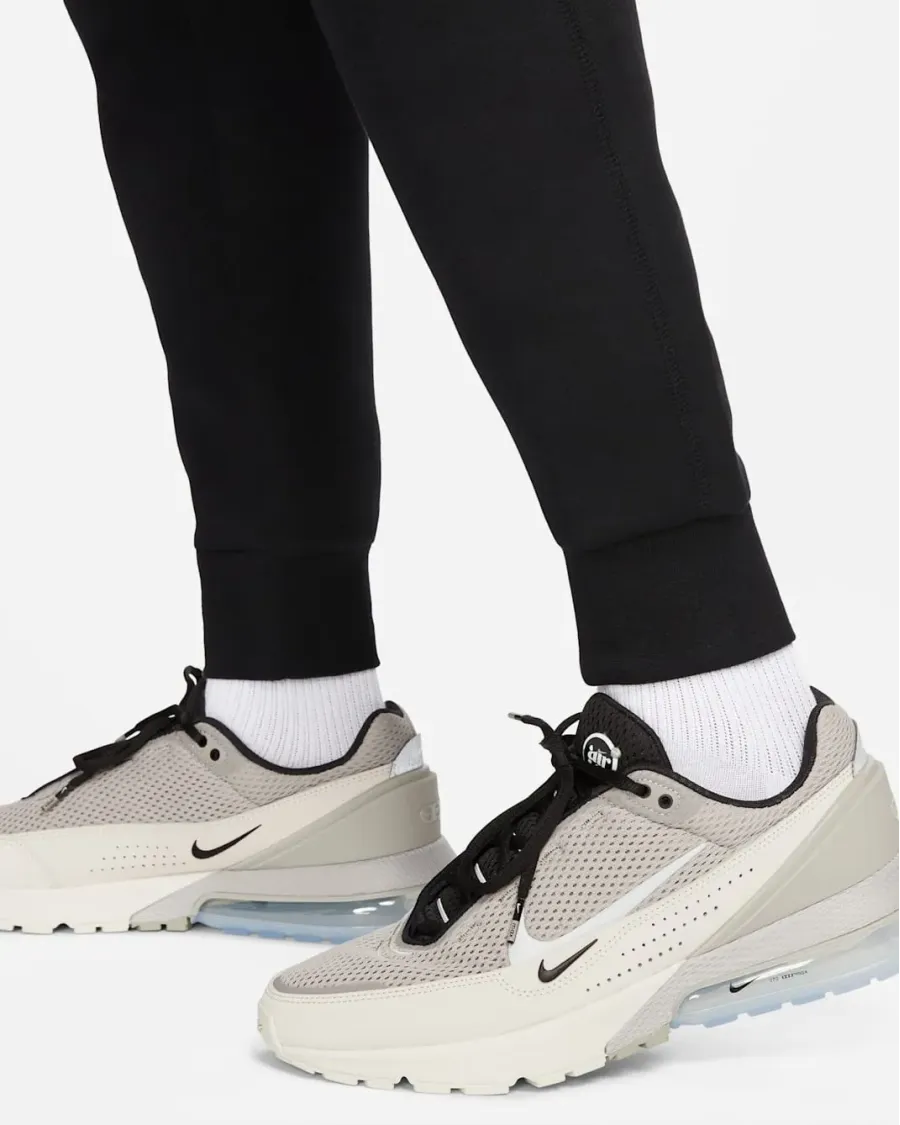 Костюм Nike Sportswear Tech Fleece Windrunner FB7921-060_FB8002-010
