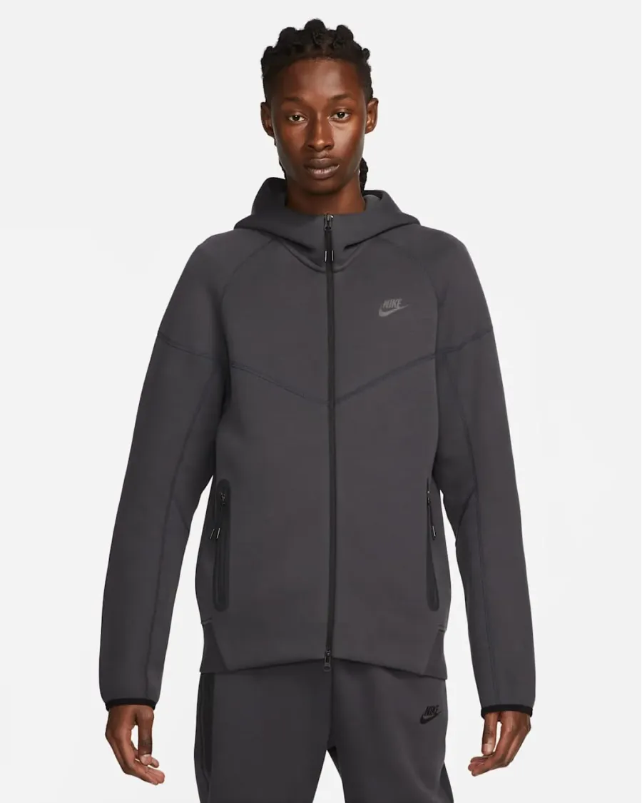 Костюм Nike Sportswear Tech Fleece Windrunner FB7921-060_FB8002-060