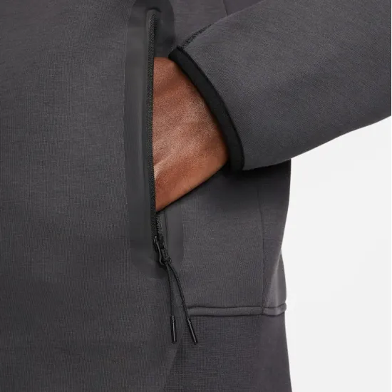 Костюм Nike Sportswear Tech Fleece Windrunner FB7921-060_FB8002-060