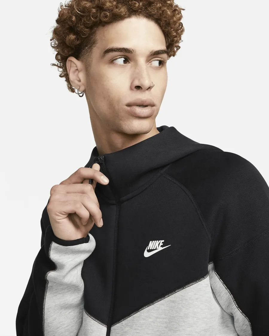 Кофта Nike Sportswear Tech Fleece Windrunner FB7921-064