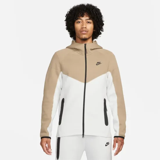 Кофта Nike Sportswear Tech Fleece Windrunner FB7921-121