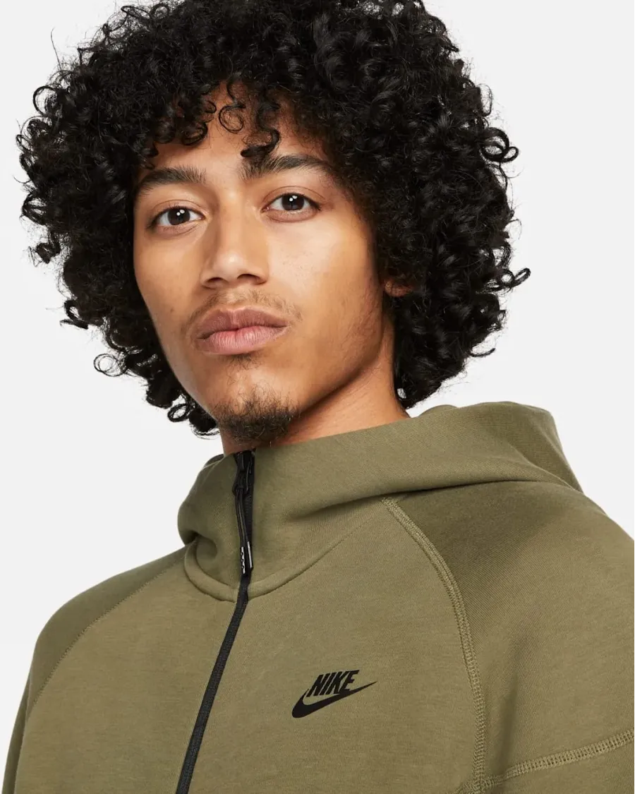 Костюм Nike Sportswear Tech Fleece Windrunner FB7921-222_FB8002-222