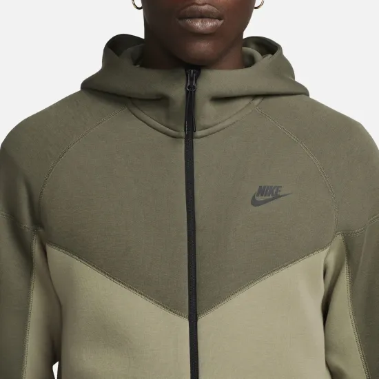 Кофта Nike Sportswear Tech Fleece Windrunner FB7921-276