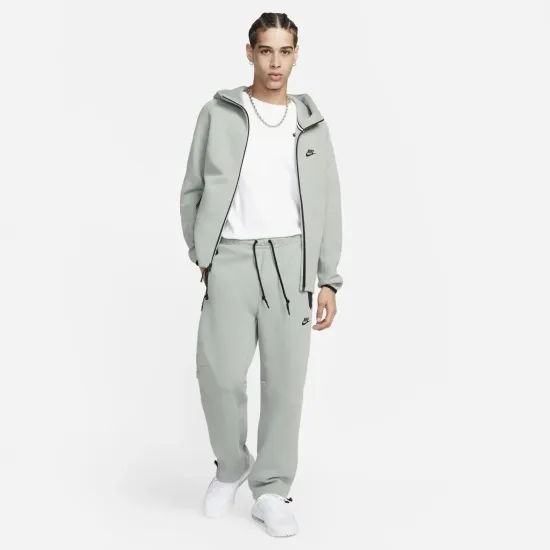 Кофта Nike Sportswear Tech Fleece Windrunner FB7921-330