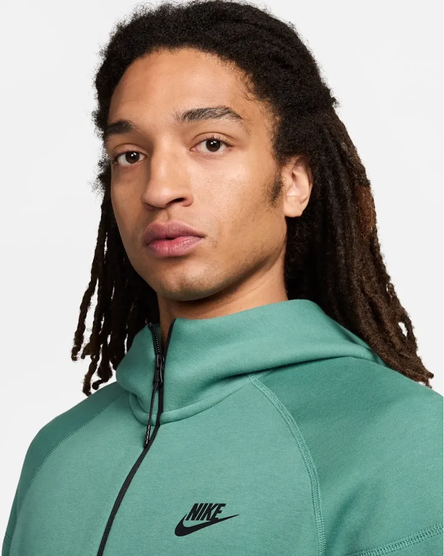 Кофта Nike Sportswear Tech Fleece Windrunner FB7921-361