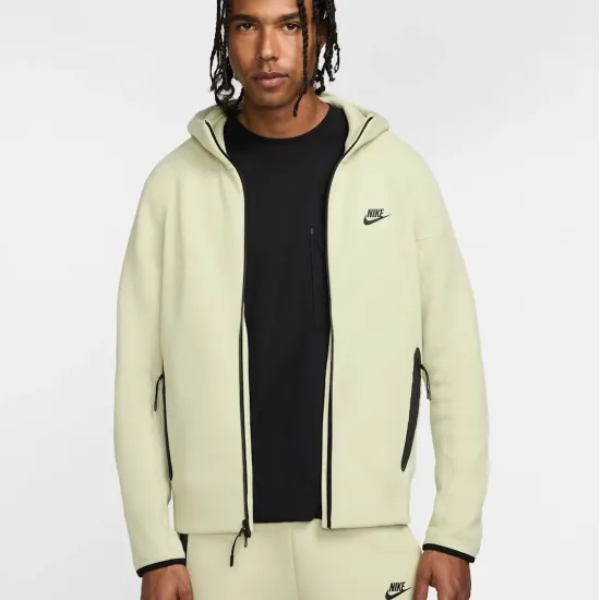 Кофта Nike Sportswear Tech Fleece Windrunner FB7921-371