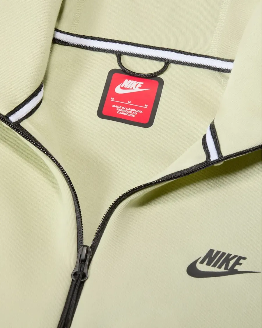 Кофта Nike Sportswear Tech Fleece Windrunner FB7921-371
