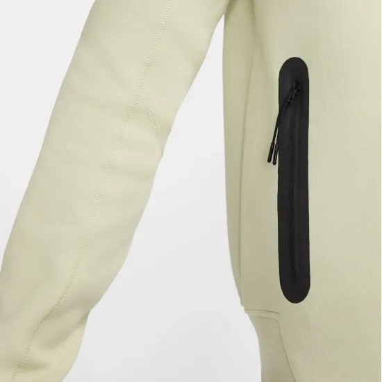 Кофта Nike Sportswear Tech Fleece Windrunner FB7921-371