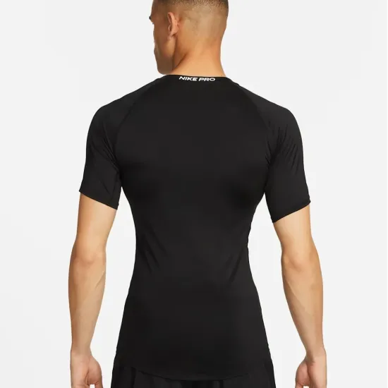 Футболка Nike Pro Dri-FIT Tight Top SS FB7932-010