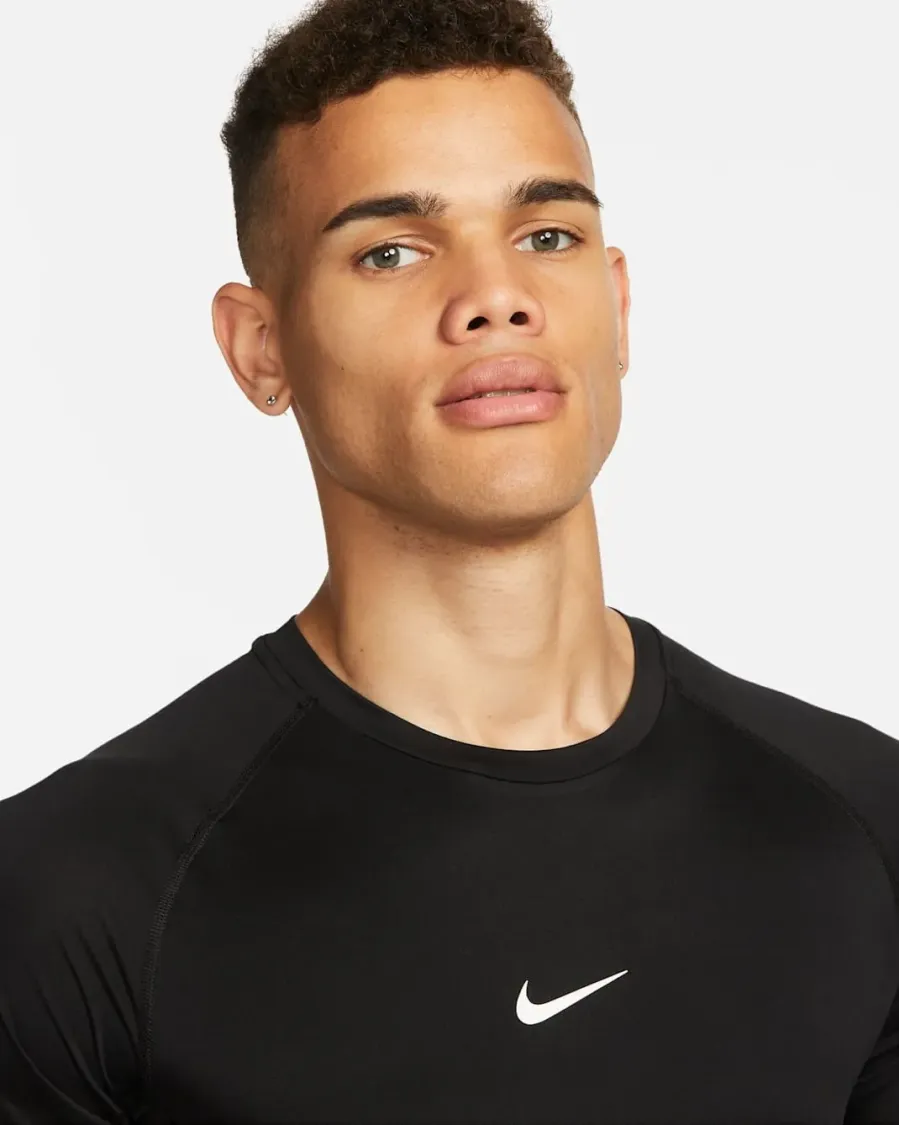 Футболка Nike Pro Dri-FIT Tight Top SS FB7932-010
