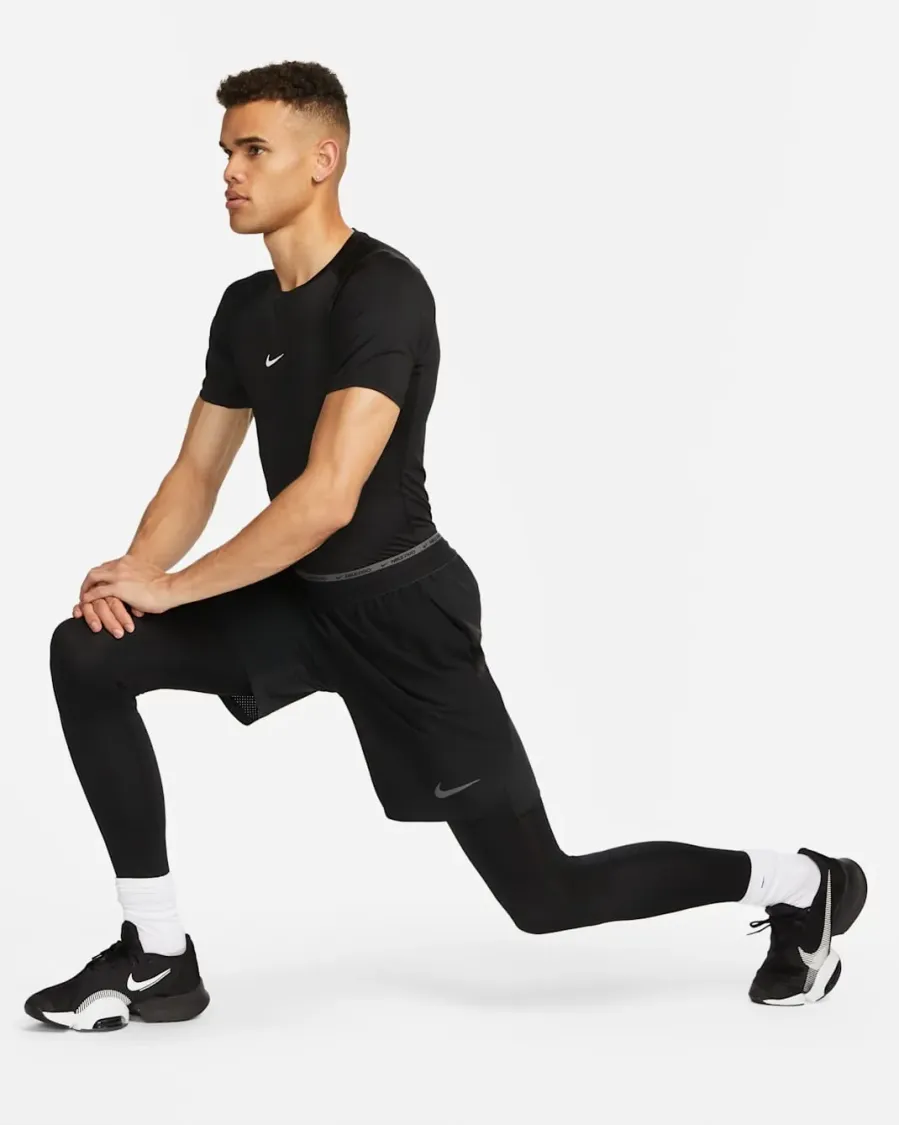 Футболка Nike Pro Dri-FIT Tight Top SS FB7932-010