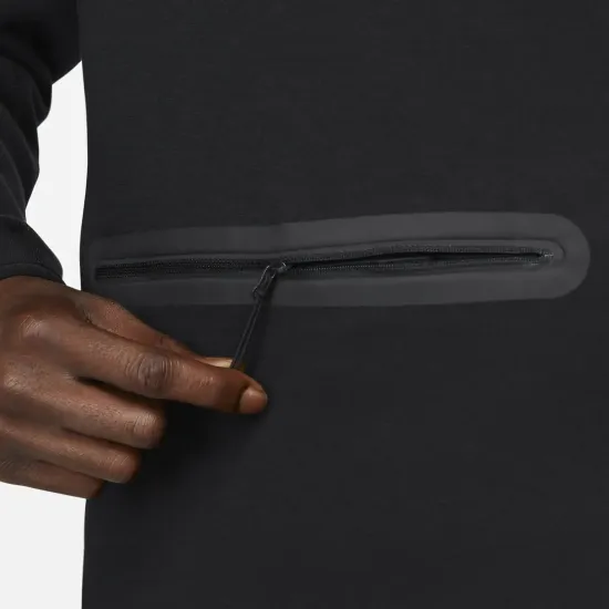 Кофта Nike 1/2 Sportswear Tech Fleece FB7998-010