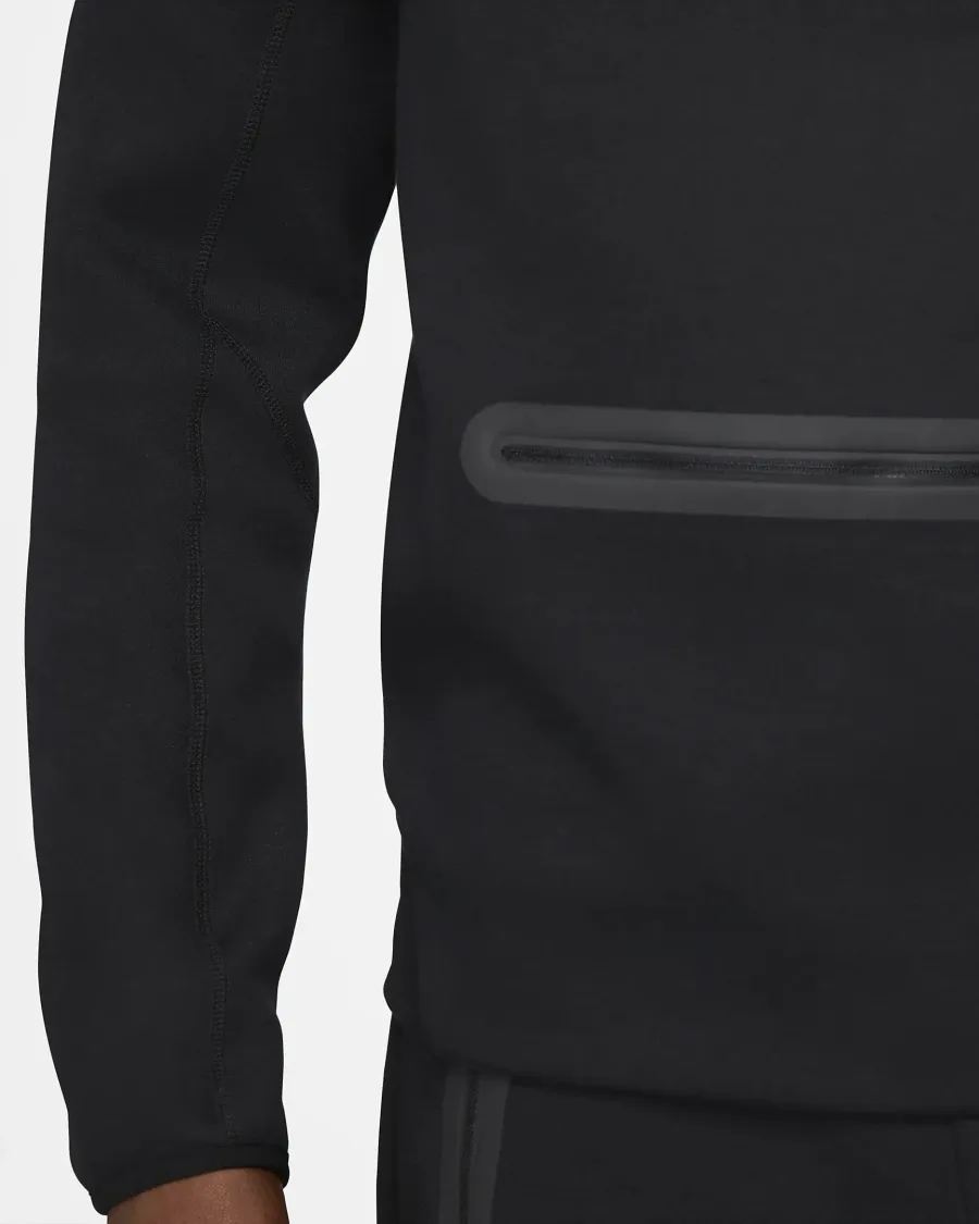 Кофта Nike 1/2 Sportswear Tech Fleece FB7998-010