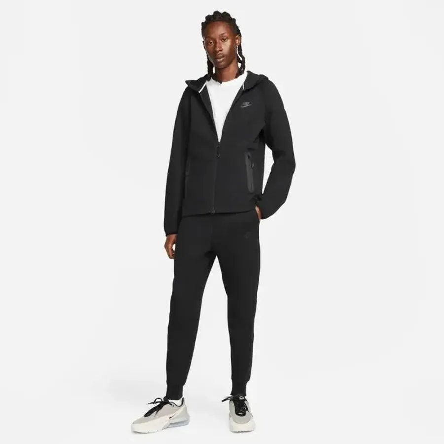 Спортивні штани Nike Sportswear Tech Fleece FB8002-010