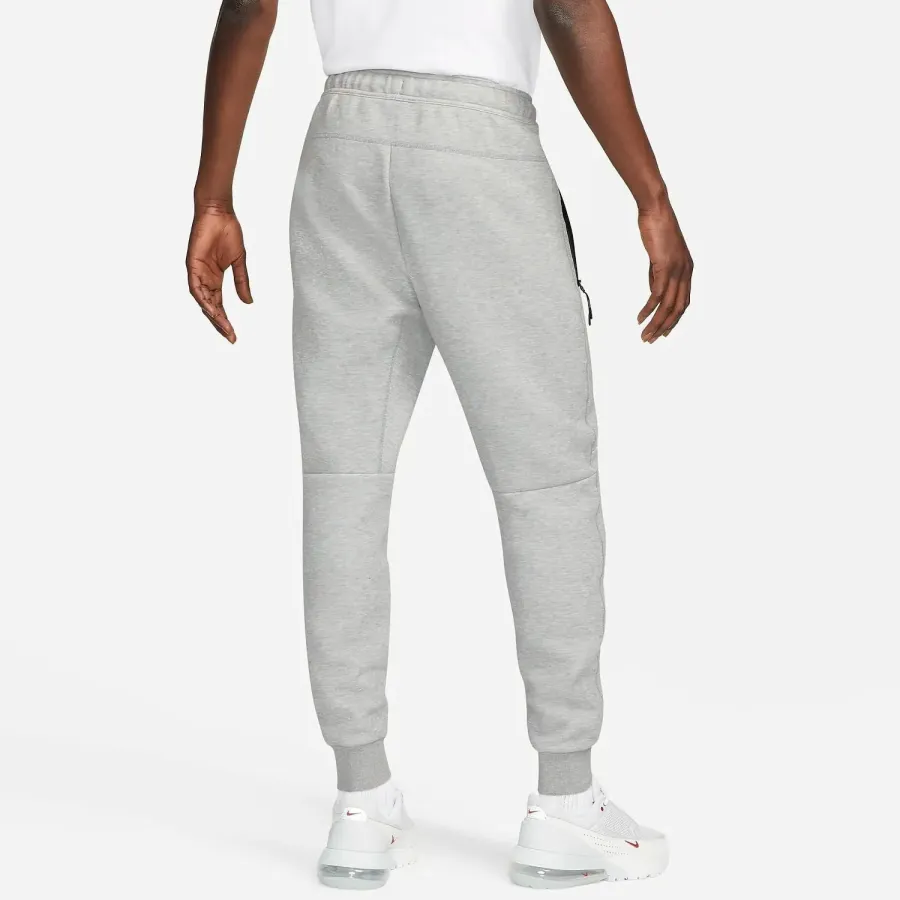 Спортивні штани Nike Sportswear Tech Fleece FB8002-063