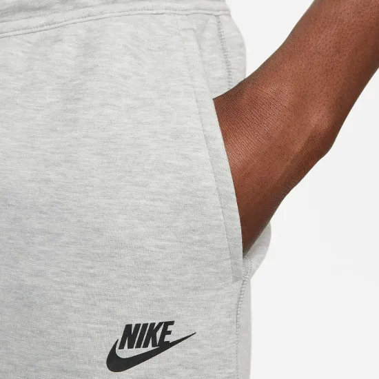 Спортивні штани Nike Sportswear Tech Fleece FB8002-063
