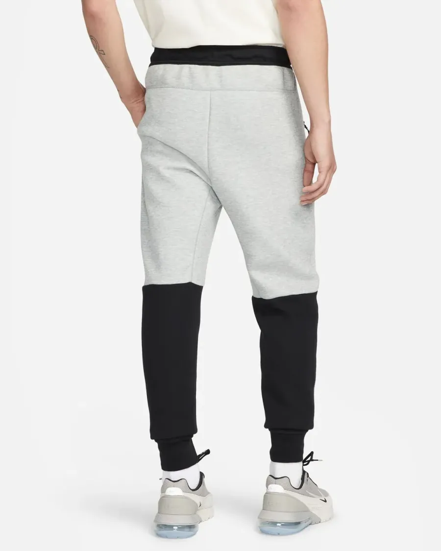 Спортивні штани Nike Sportswear Tech Fleece FB8002-064