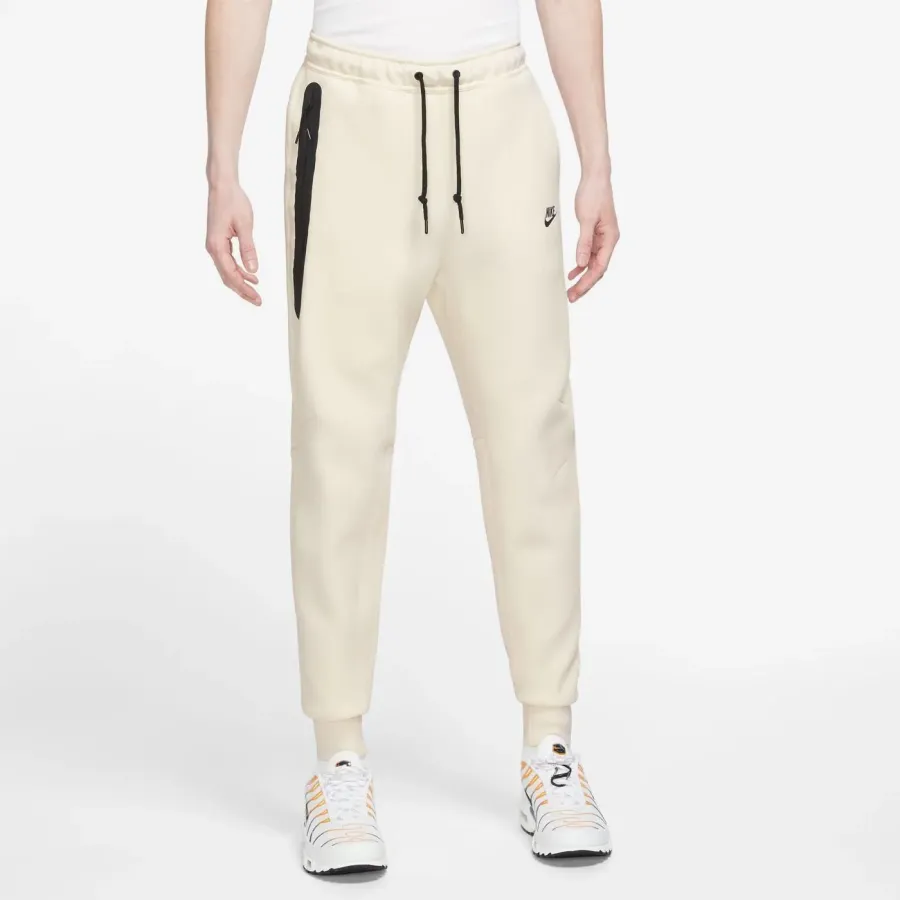 Спортивні штани Nike Sportswear Tech Fleece FB8002-113