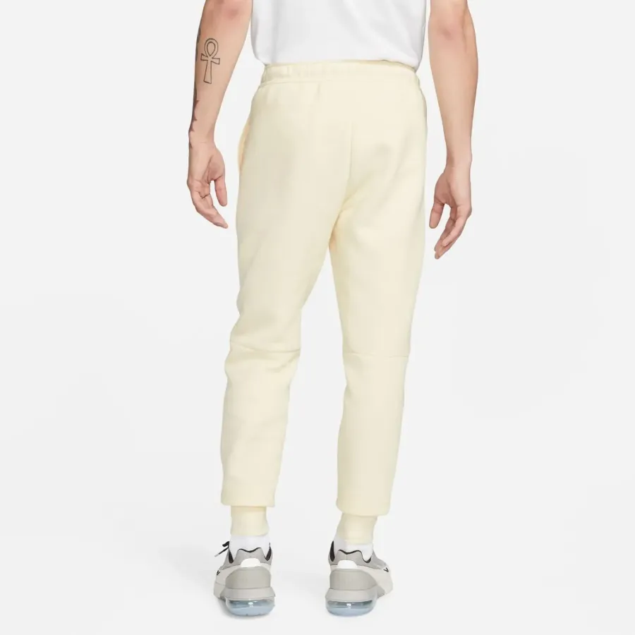 Спортивні штани Nike Sportswear Tech Fleece FB8002-113