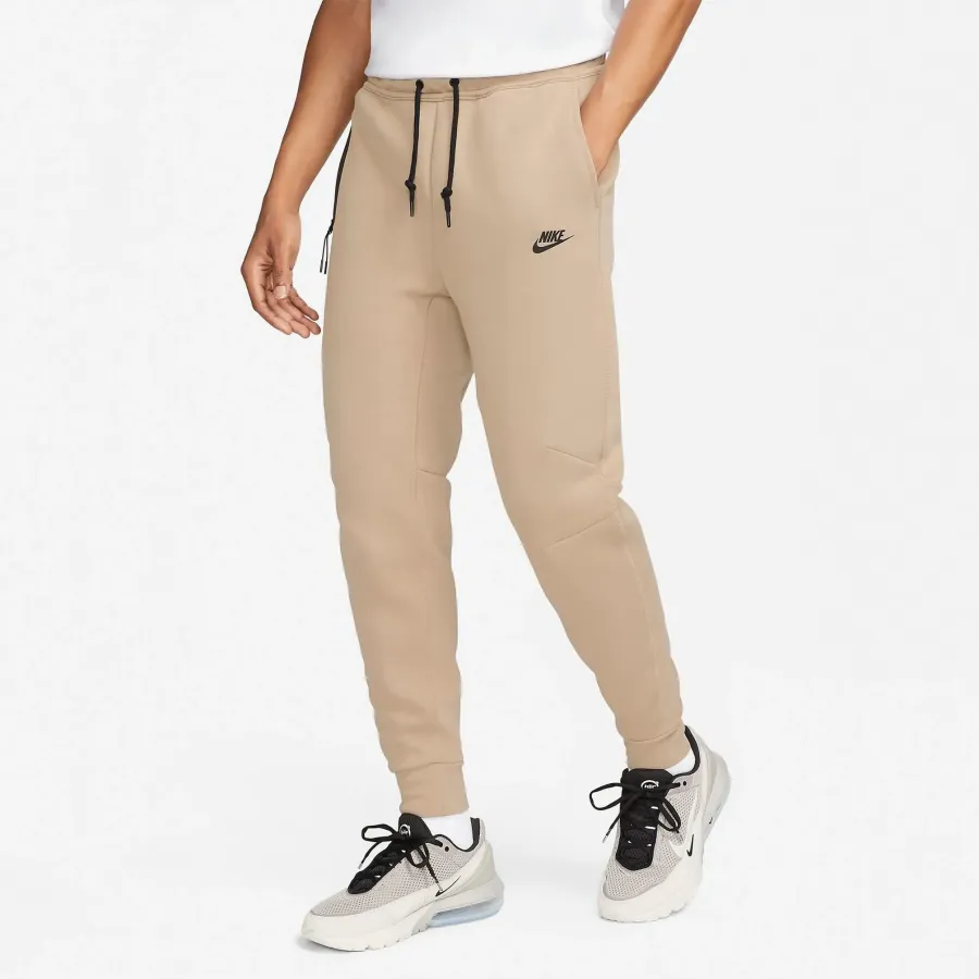 Спортивні штани Nike Sportswear Tech Fleece FB8002-247
