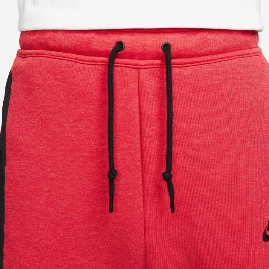 Спортивні штани Nike Sportswear Tech Fleece FB8002-672