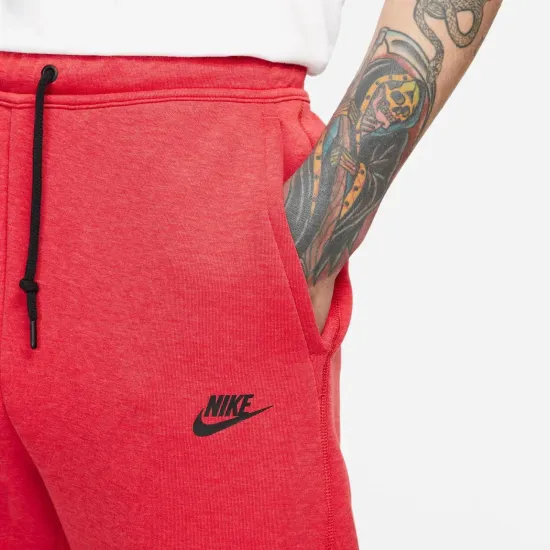 Спортивні штани Nike Sportswear Tech Fleece FB8002-672