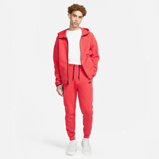 Спортивні штани Nike Sportswear Tech Fleece FB8002-672