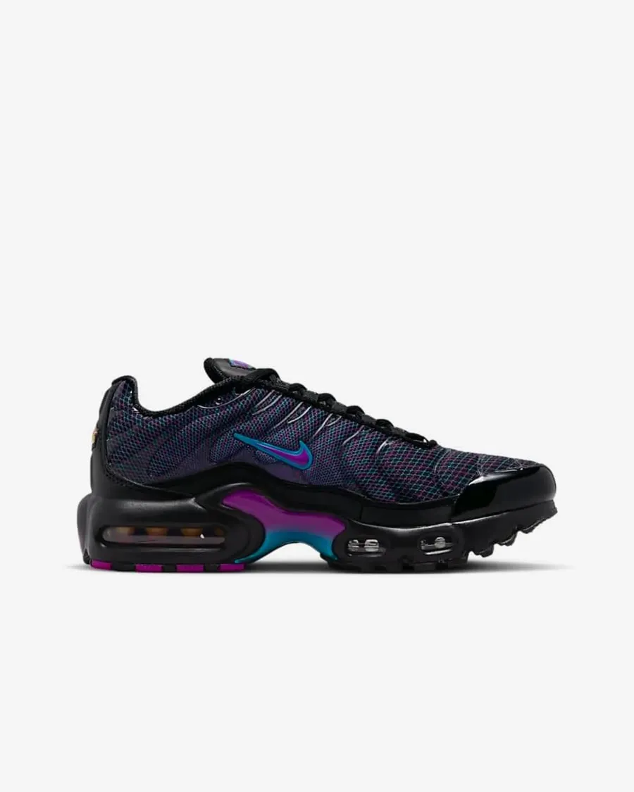 Кросівки Nike Air Max Plus FB8027-001