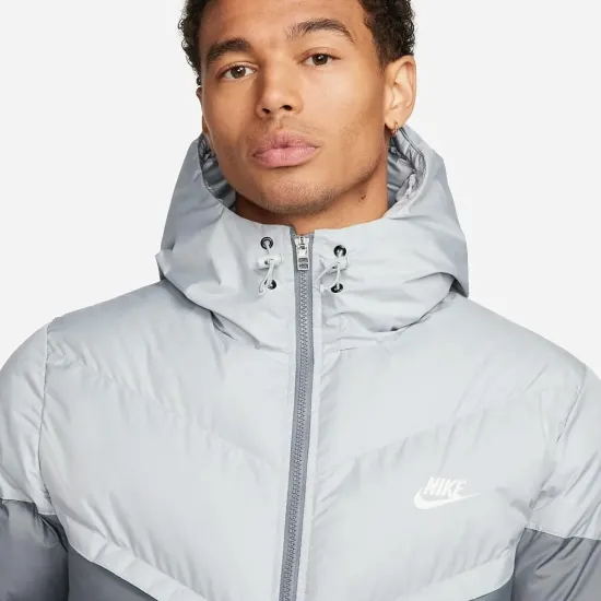 Куртка Nike Storm-fit Windrunner Primaloft FB8185-077