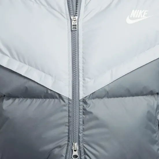 Куртка Nike Storm-fit Windrunner Primaloft FB8185-077