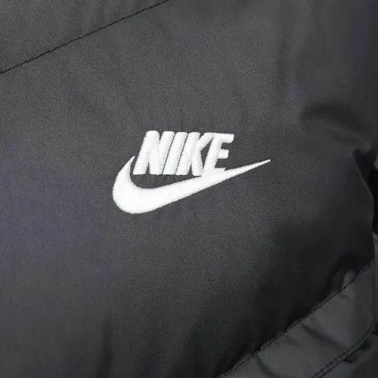 Пуховик Nike Storm-Fit Windrunner Primaloft FB8189-010