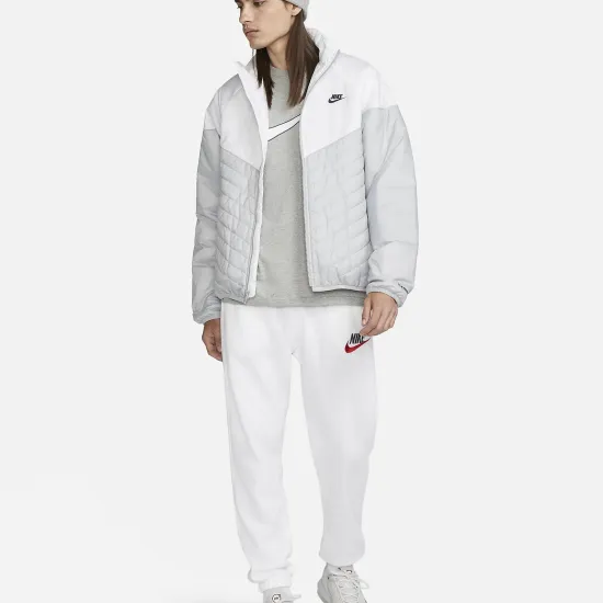 Куртка Nike Windrunner Storm-FIT Midweight FB8195-077