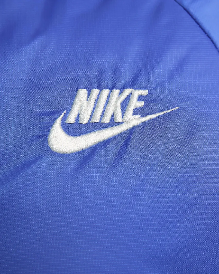Куртка Nike Windrunner Storm-FIT Midweight FB8195-410