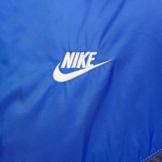 Жилетка Nike Therma-FIT Windrunner Midweight Vest FB8201-410