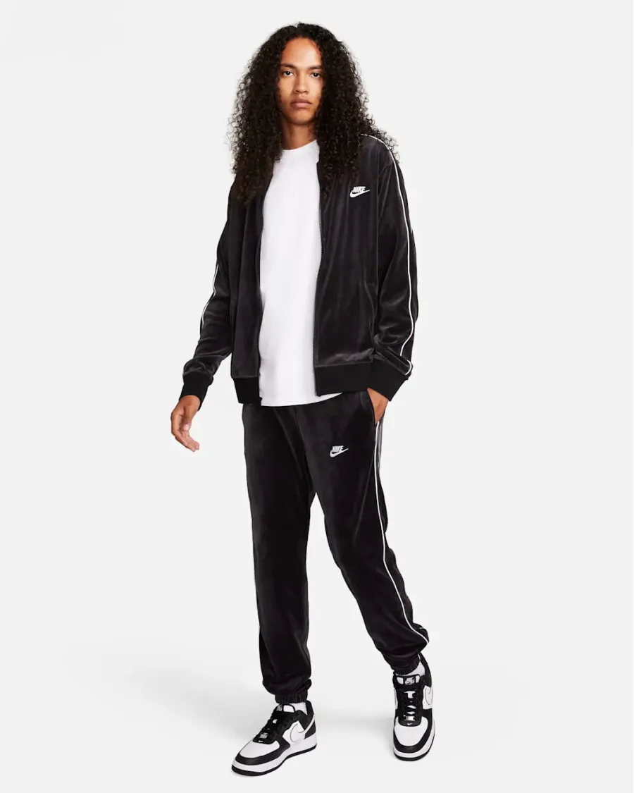 Куртка Nike Sportswear Club Velour FB8231-010