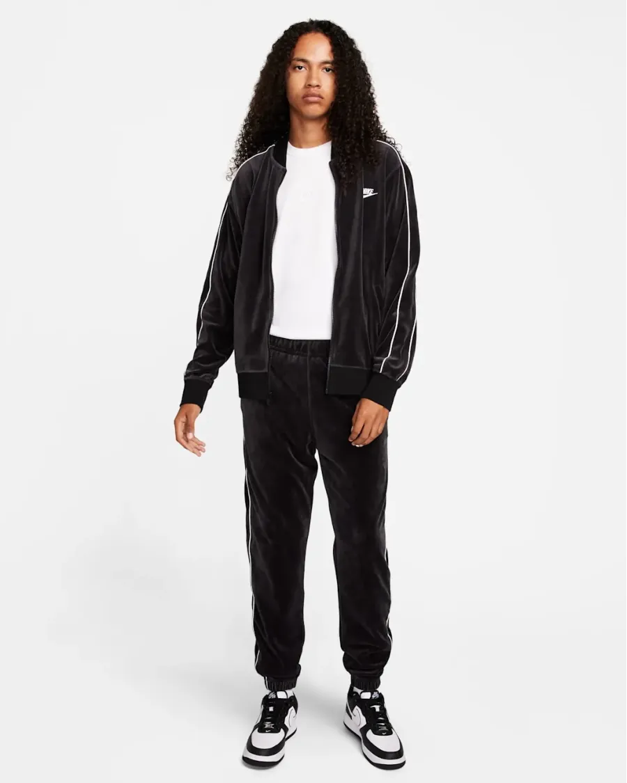 Штани Nike Sportswear Club Velour Track FB8234-010