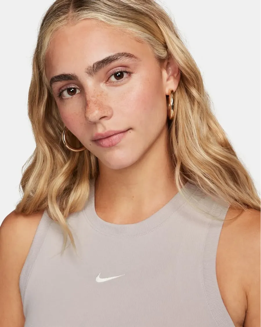 Майка Nike Sportswear Chill Knit Tight Cropped Mini-Rib FB8279-019