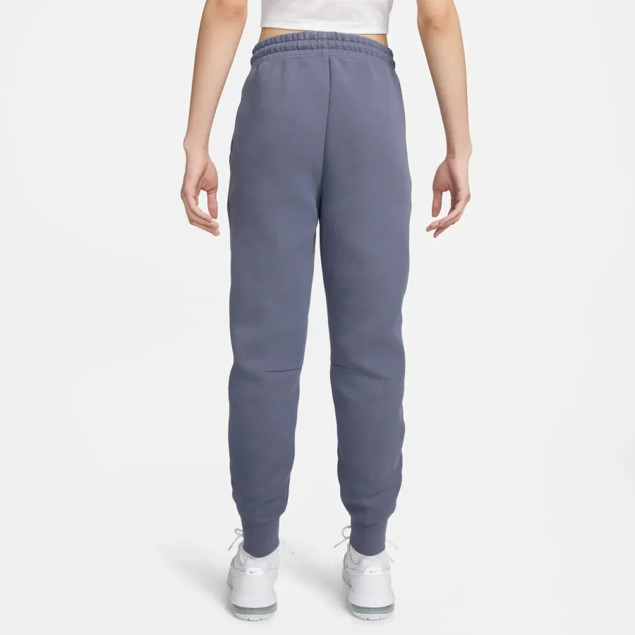 Спортивні штани Nike Sportswear Tech Fleece FB8330-003