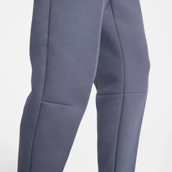 Спортивні штани Nike Sportswear Tech Fleece FB8330-003