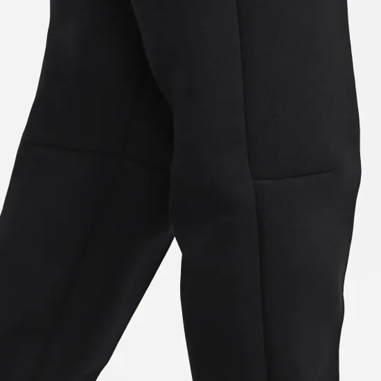 Спортивні штани Nike Sportswear Tech Fleece FB8330-010