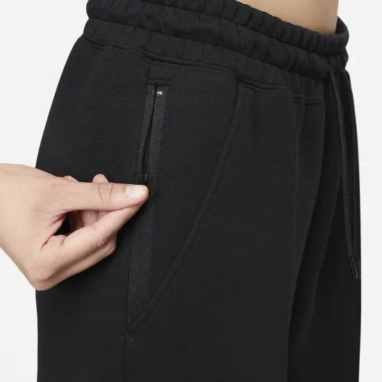 Спортивні штани Nike Sportswear Tech Fleece FB8330-010