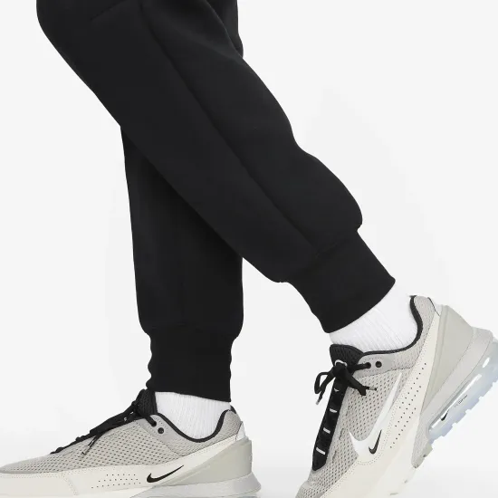 Спортивні штани Nike Sportswear Tech Fleece FB8330-010