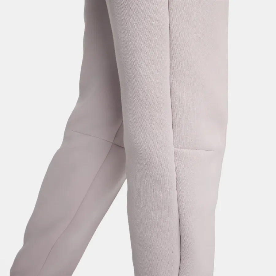 Спортивні штани Nike Sportswear Tech Fleece FB8330-019
