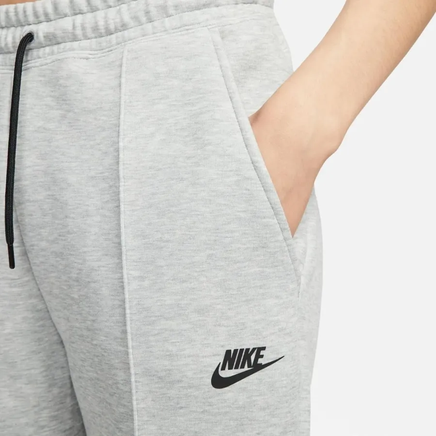 Спортивні штани Nike Sportswear Tech Fleece FB8330-063
