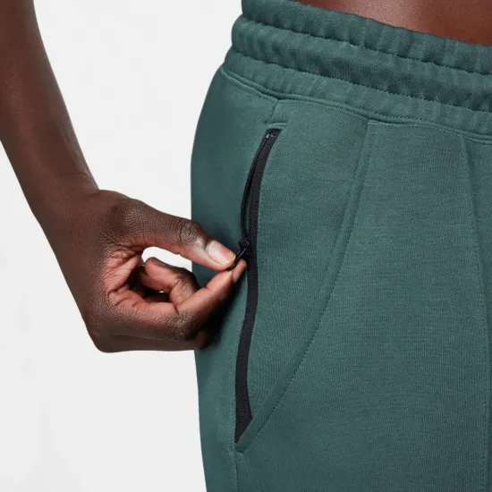 Спортивні штани Nike Sportswear Tech Fleece FB8330-328