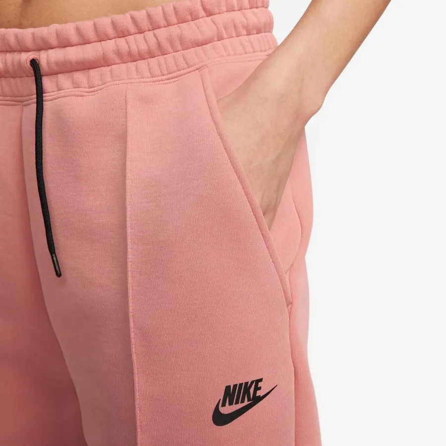 Спортивні штани Nike Sportswear Tech Fleece FB8330-618