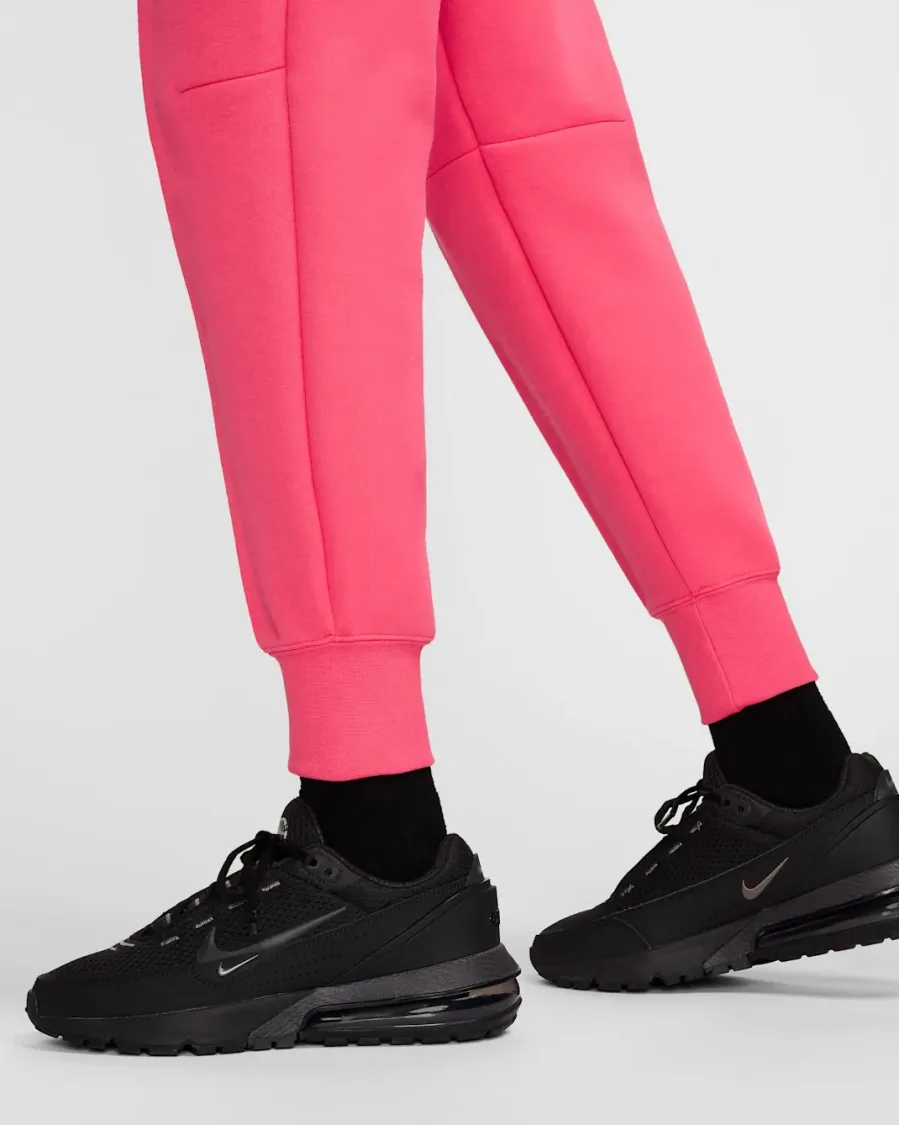Спортивні штани Nike Sportswear Tech Fleece FB8330-629