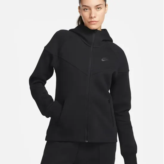 Костюм Nike Sportswear Tech Fleece Windrunner FB8338-010_FB8330-010